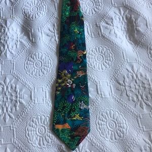 Jungle tie
